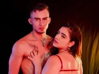 Xlovecam Best Webcam of SharonAndTyga