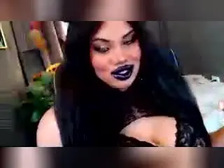 Xlovecam Live Porn of MariaKitCummer