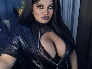 Xlovecam Free Porn Cam of MariaKitCummer