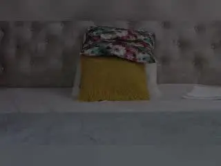 Xlovecam Live Sex of LeahBrooks