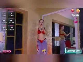 AriellFoxy from xlovecam