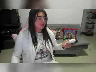 KhalifaGold from xlovecam