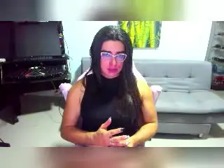 Xlovecam Live Sex of KhalifaGold