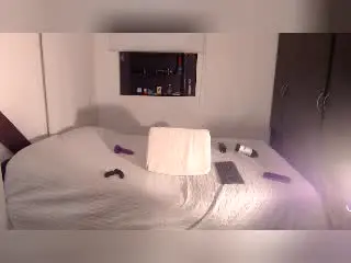 Xlovecam Nude Webcam of EllieCherry