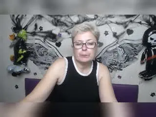 Xlovecam Best Webcam of EmiliaGree