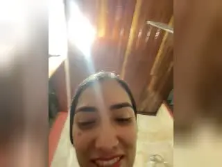 Xlovecam Best Webcam of SharonKlart