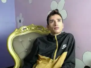 Xlovecam Best Webcam of IamSmiith