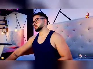 Xlovecam Sex Cam of AryanBrown