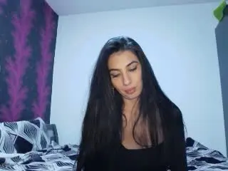 BrunetteBabe69 from xlovecam