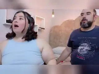 Xlovecam Free Live Porn of SarahMat