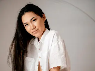 DivineMadness from xlovecam