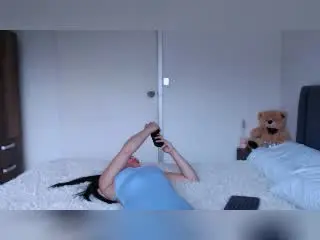 Xlovecam Live Sex Cam of HayleeWaner