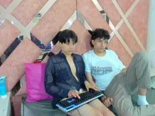 Xlovecam Live Porn of YuiAndrin