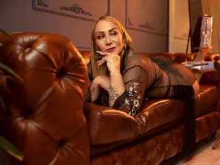 DianeOasis from xlovecam