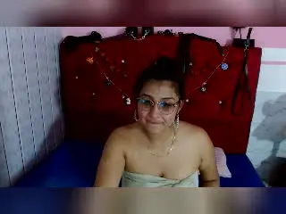 EmiilyJohamson from xlovecam