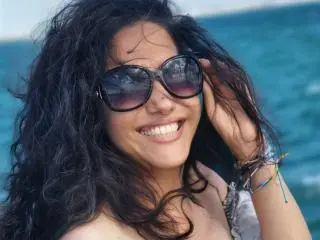 Xlovecam Sex Cam of SexyMirra