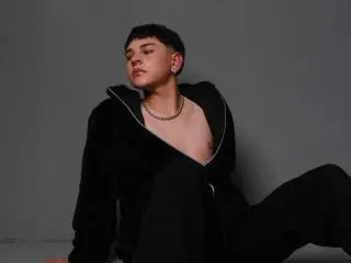 Xlovecam Nude Webcam of LukeHowlandy