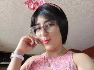 Xlovecam Watch Live Sex Cams of Alma69x