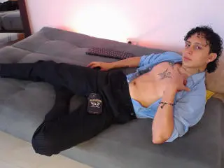 Xlovecam Sex Cam of JayTaylor