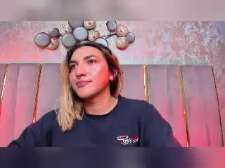 Xlovecam Free Porn Cam of TommyTS