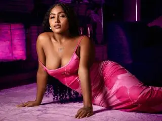 Xlovecam Adult Video Chat of AmberQueeny