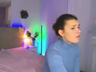 Xlovecam Live Sex Cam of LauraLee69