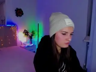 Xlovecam Live Sex of LauraLee69