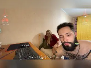 Xlovecam Live Sex Cam of MikeAndAnna