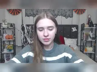 Xlovecam Adult Video Chat of LauraHlot