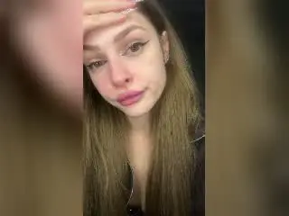 Siyana from xlovecam