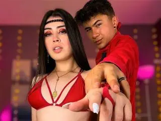 Xlovecam Sex Chat of NoahAndRose