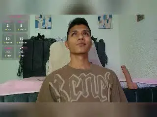 Xlovecam Live Sex of DylanDirty