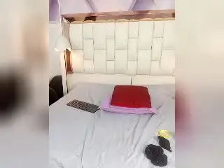 NicoleMartins from xlovecam