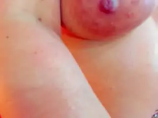 IrisGoddesss from xlovecam