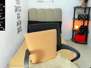 Xlovecam Watch Live Sex Cams of TrixieMattel