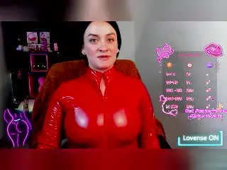 SarasSweet from xlovecam