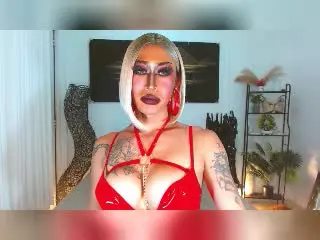 Xlovecam Adult Webcam of QueenOfMajestique