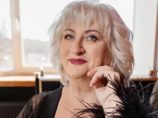 Xlovecam Live Porn of LolkaAlyss