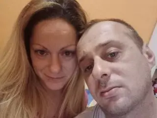 Xlovecam Sex Cam of VickyMike