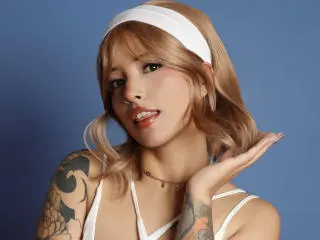 Xlovecam Sex Cam of CarlaMiceli