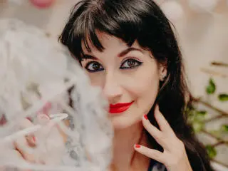 Xlovecam Live Porn of BeatrixCharmm