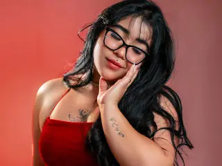 Xlovecam Adult Webcam of DayannaCold