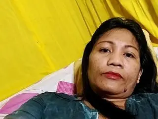 BethanyB from xlovecam