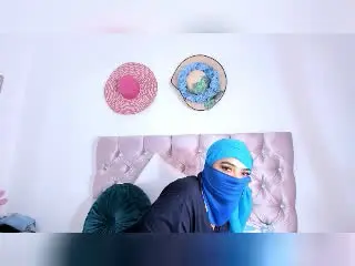 InayaKhalifa from xlovecam