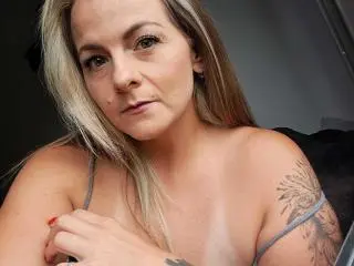 Xlovecam Sex Chat of PerlaGoloza