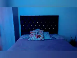 Xlovecam Private Sex Chat of EileenSwift