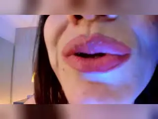 Xlovecam Sex Cam of CameronViviane