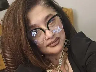 ClassybutNaughty from xlovecam