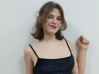 LariElla from xlovecam