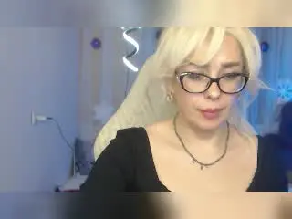 Xlovecam Free Porn Cam of KatrinaCharm